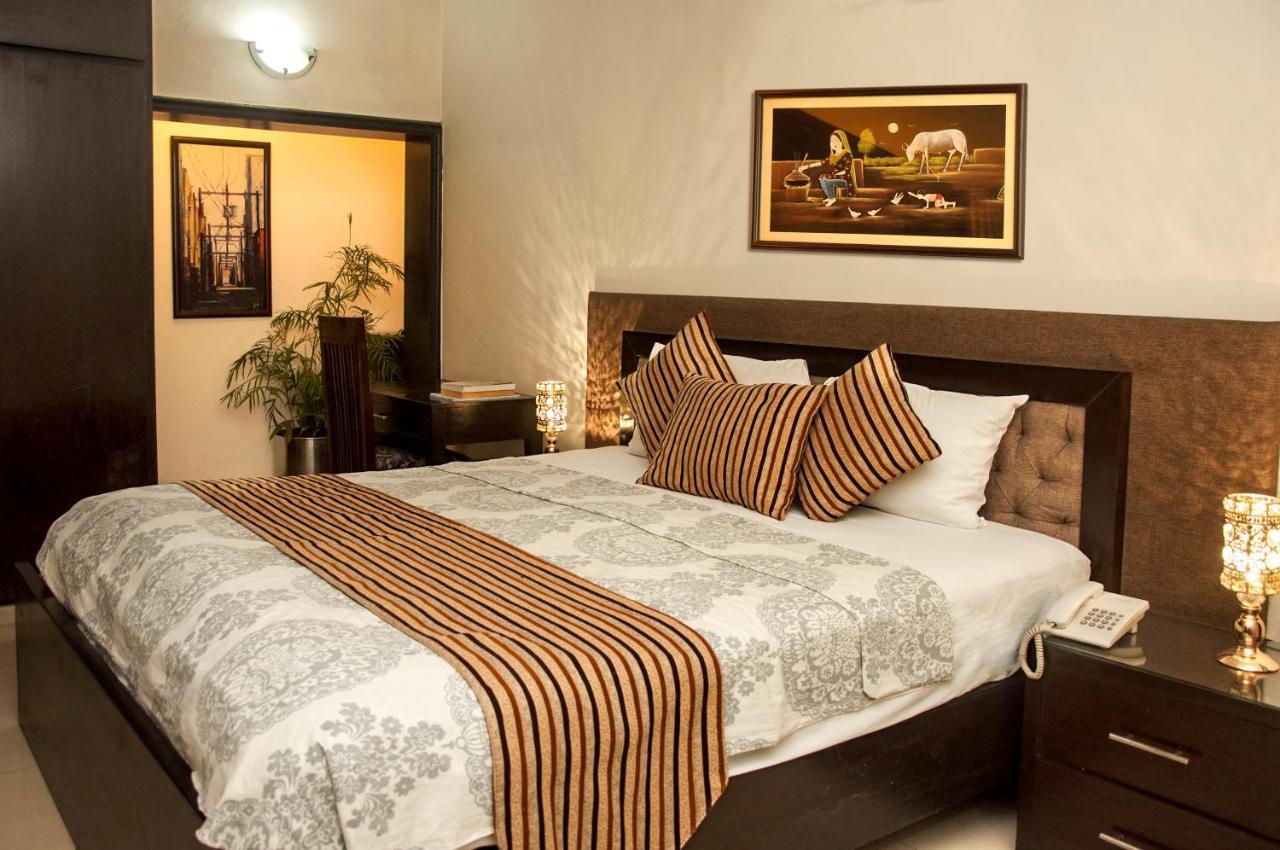 Royal Elegance Hotel Lahore Ngoại thất bức ảnh
