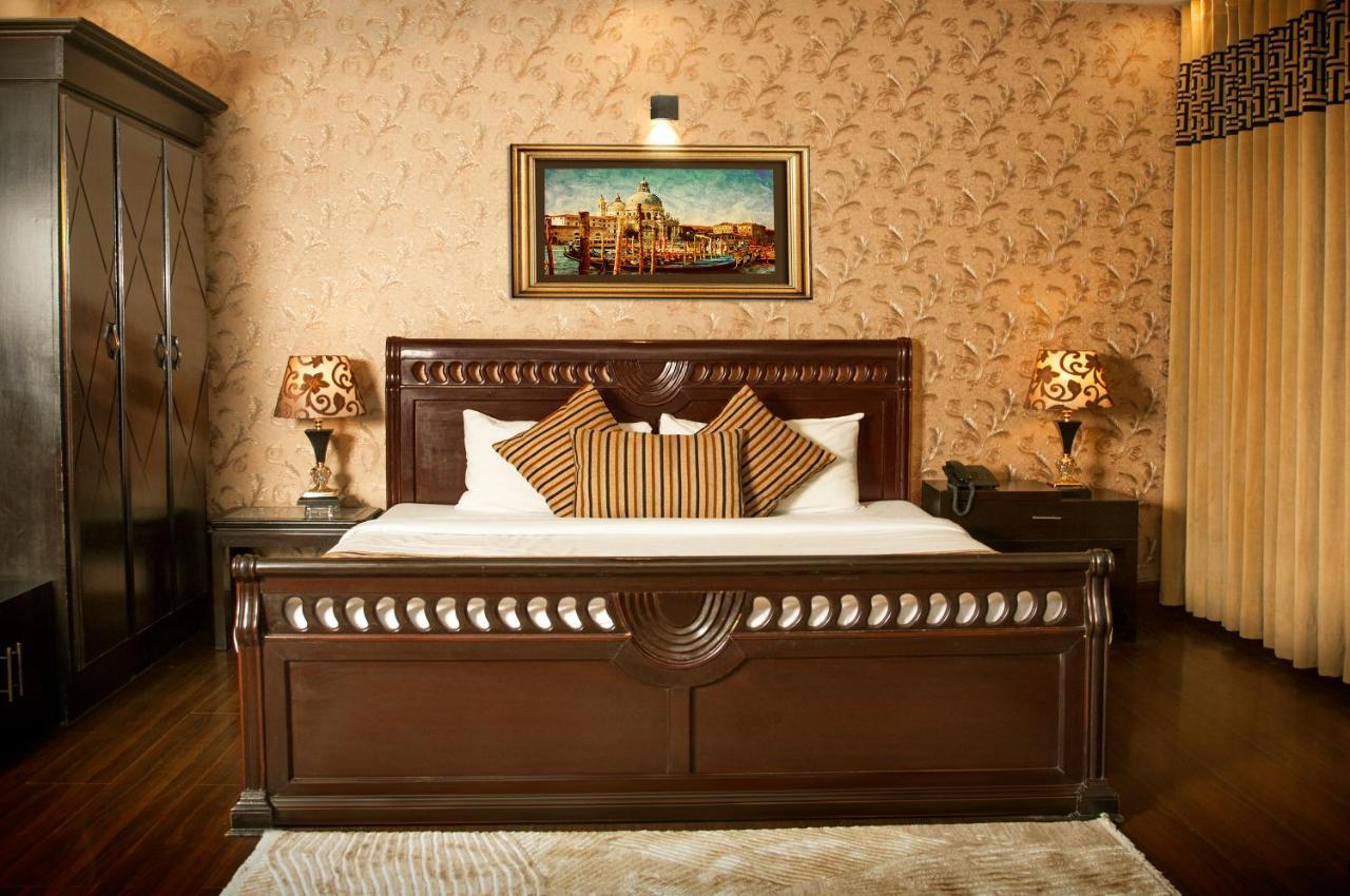 Royal Elegance Hotel Lahore Ngoại thất bức ảnh