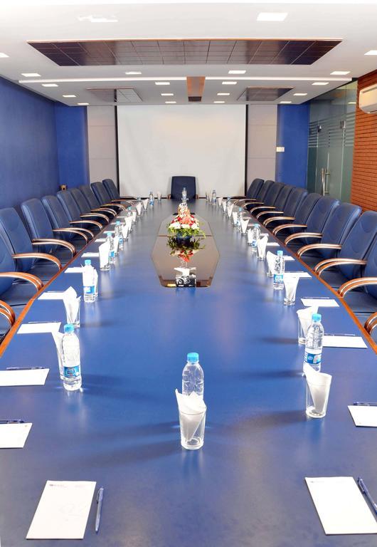 Royal Elegance Hotel Lahore Ngoại thất bức ảnh