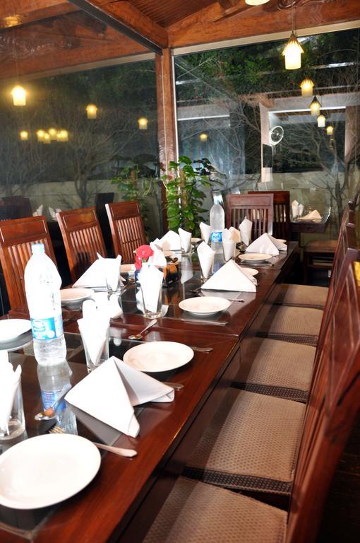 Royal Elegance Hotel Lahore Ngoại thất bức ảnh